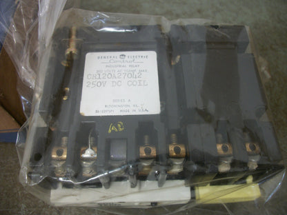 GE INDUSTRIAL RELAY CR120A27042 250VCOIL 300VOLT 10AMP NIB