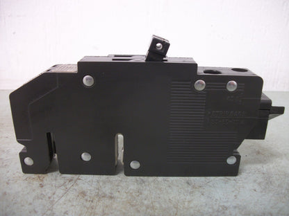 CHALLENGER R38 TANDEM CIRCUIT BREAKER R3850 50AMP 240VOLT 2POLE