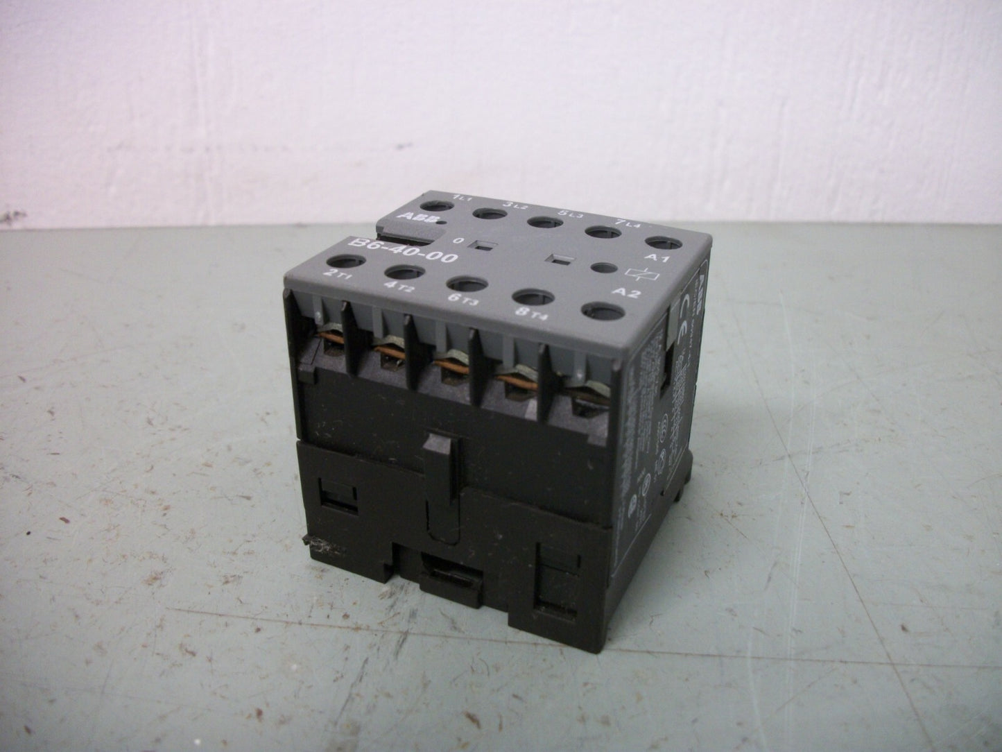 ABB MINI CONTACTOR B6-40-00 24VCOIL 12AMP 3PH 600V 1HP