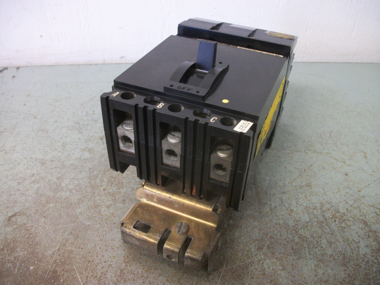 SQUARE D I-LINE FA CIRCUIT BREAKER FA36100 100AMP 600VOLT 3POLE BLACK