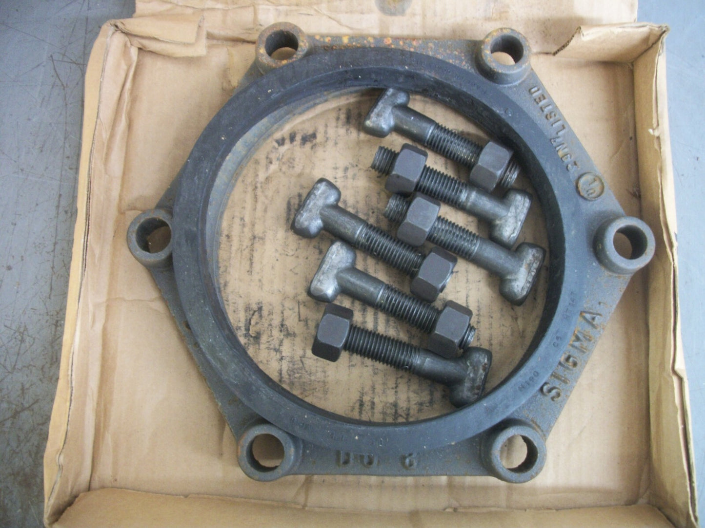 RUSSCO 8" MECHANICAL JOINT ACCESSORY KIT NIB