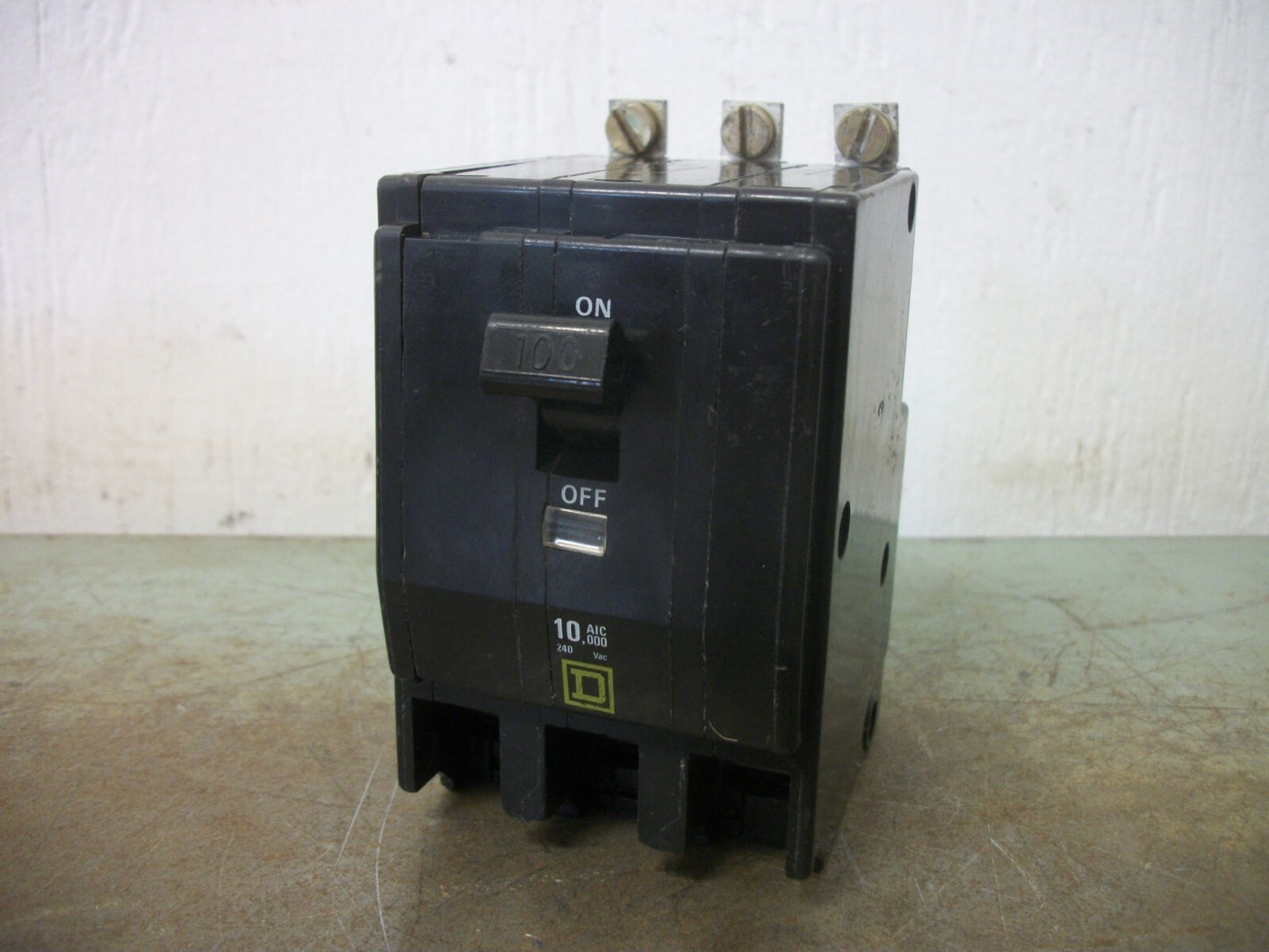 SQUARE D QOB CIRCUIT BREAKER QOB3100 100AMP 240VOLT 3POLE