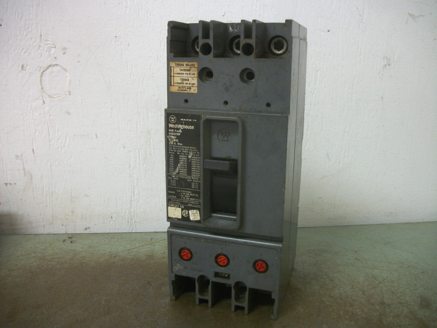 SIEMENS HKB CIRCUIT BREAKER HKB3250F 250AMP 600VOLT 3POLE W/150A TRIP