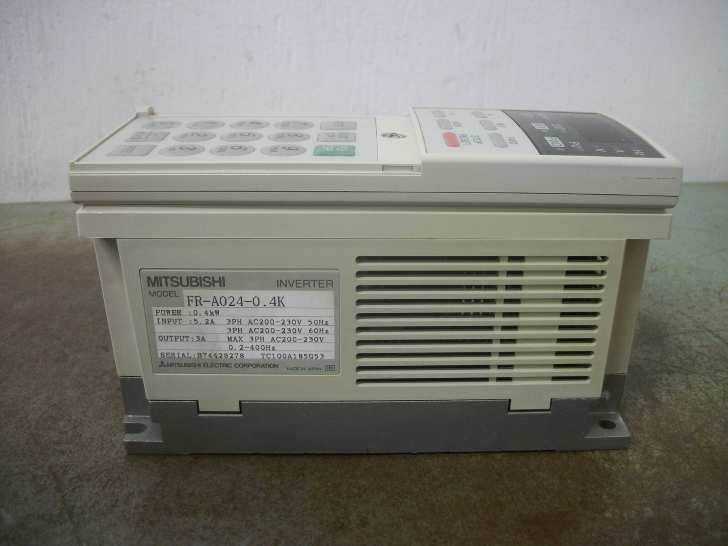 MITSUBISHI FREQROL-A024 0.4KW INVERTER DRIVE FR-A024-0.4K 230VOLT 3PH 3AMP NOTE