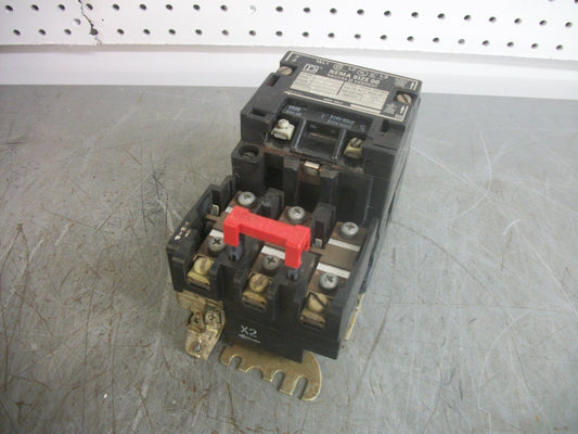 SQUARE D SIZE 00 MOTOR STARTER 8536SAO12 120VCOIL 3PH 600V 2HP