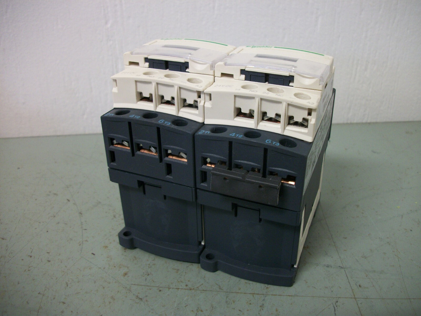 TELEMECANIQUE REV CONTACTOR LC2D18BD 24VCOIL 3PH 600V 15HP