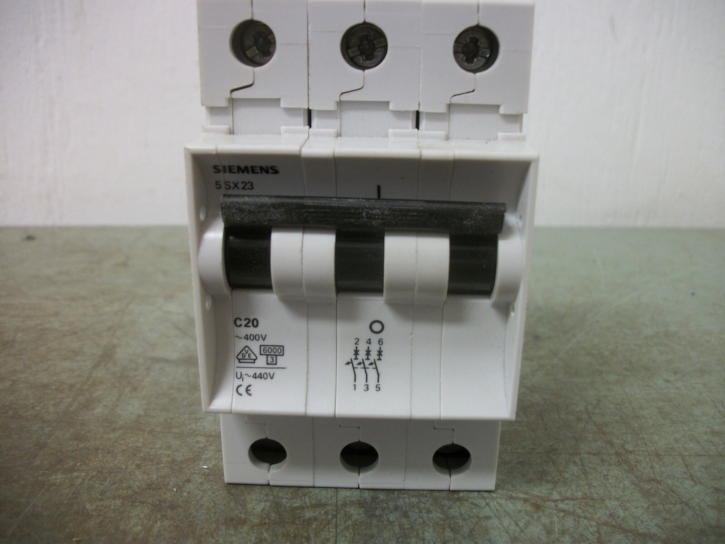 SIEMENS MINI CIRCUIT BREAKER 5SX23C20 20AMP 400VOLT 3POLE