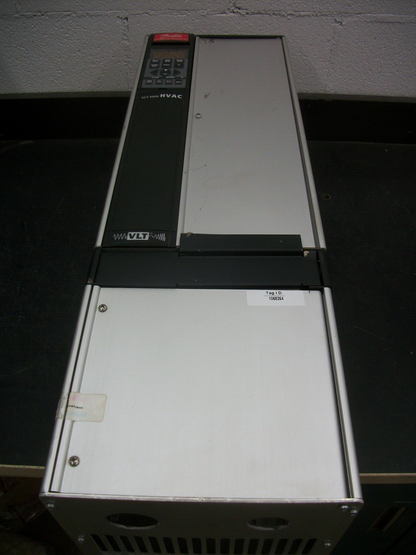 DANFOSS VLT 6000 VLT 6027 25HP HVAC AC DRIVE GT4CN1STR0DLF00A00C0 460VOLT 34AMP
