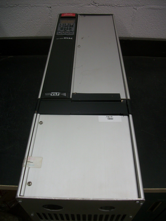DANFOSS VLT 6000 VLT 6027 25HP HVAC AC DRIVE GT4CN1STR0DLF00A00C0 460VOLT 34AMP