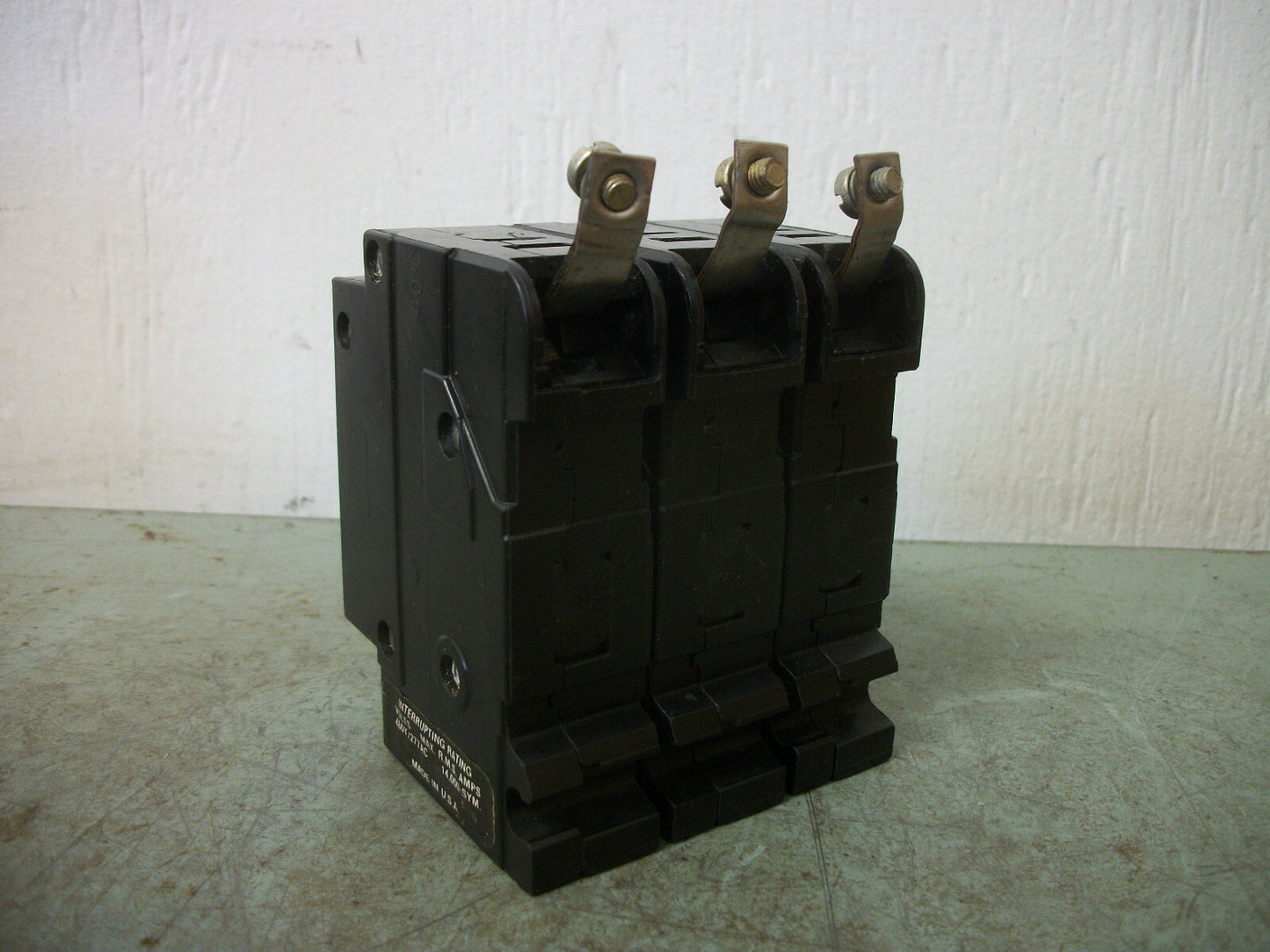 SQUARE D EHB CIRCUIT BREAKER EHB34040 40AMP 480VOLT 3POLE