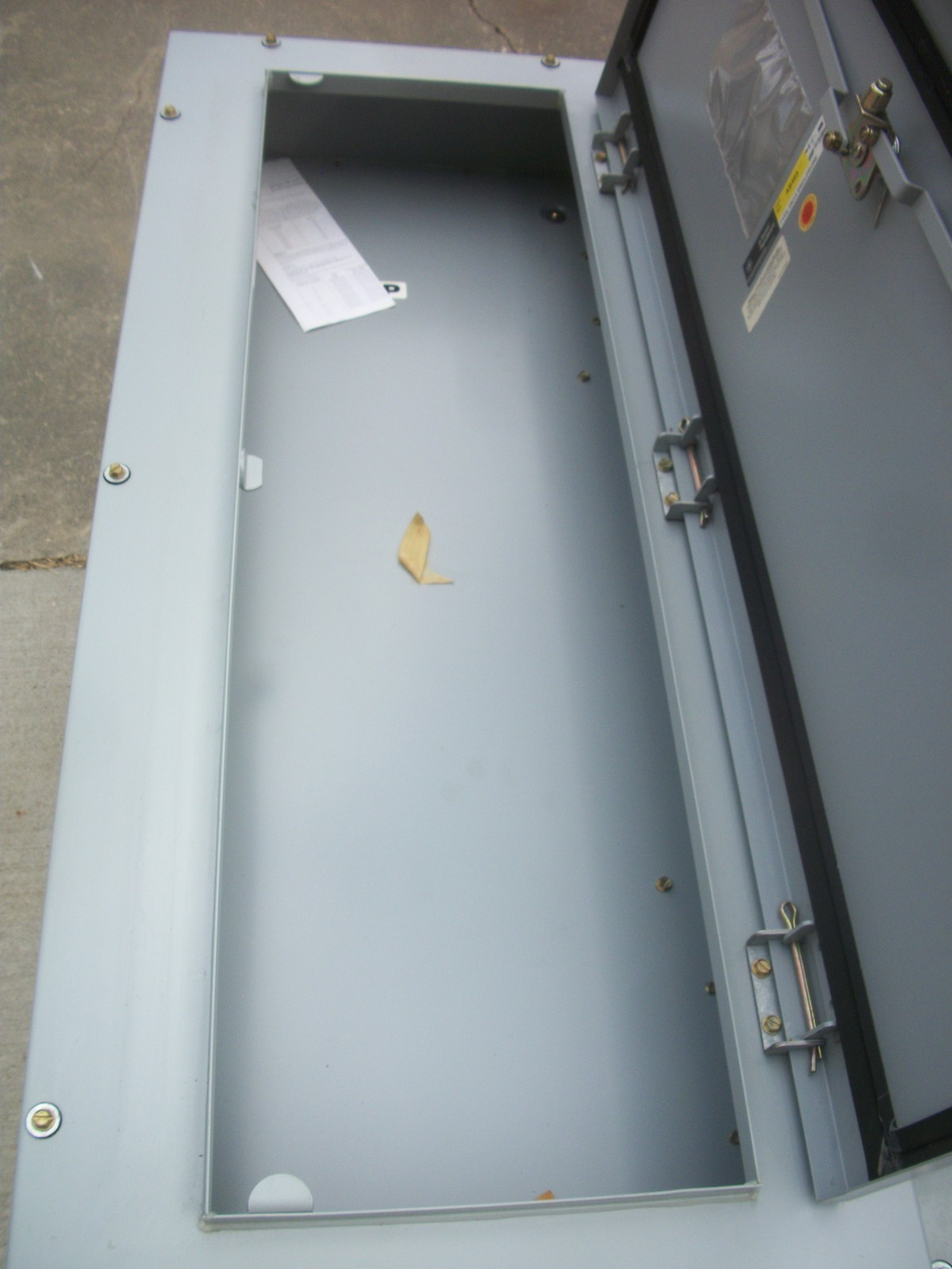 GE 50 X 20 X 7 A-SERIES PANELBOARD TYPE 3R/12 ENCLOSURE AB493 NOB