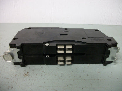 CUTLER-HAMMER CH CIRCUIT BREAKER CH2100 100AMP 240VOLT 2POLE CHIPPED