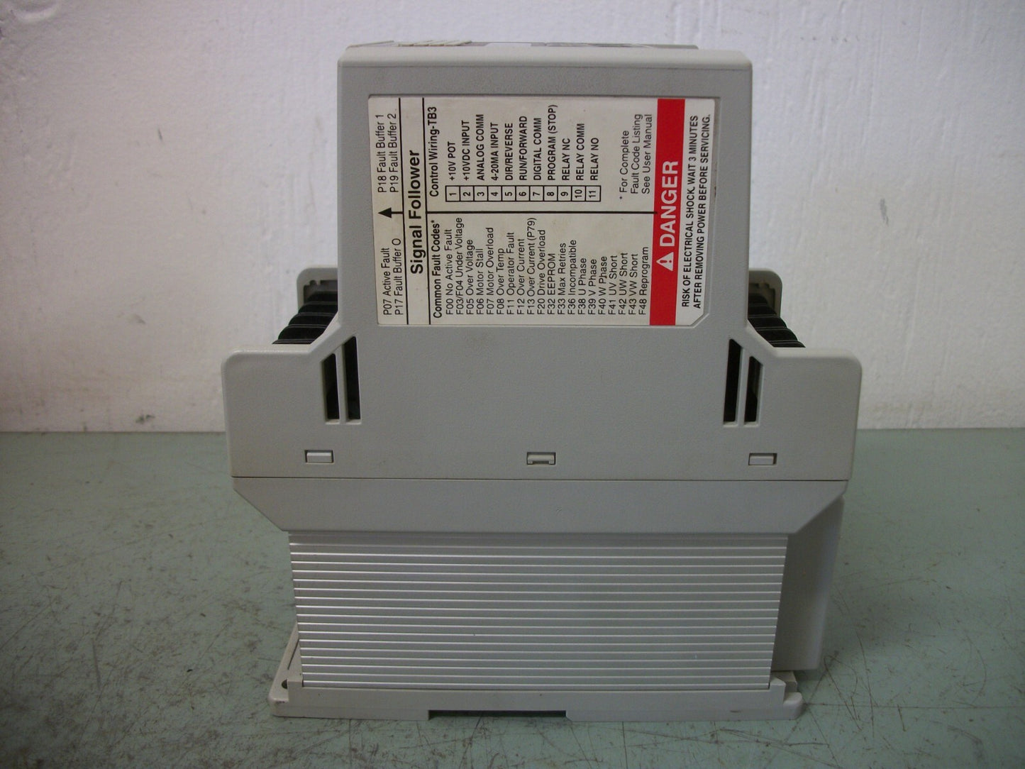 ALLEN-BRADLEY 2HP ANALOG S.F. SPEED CONTROLLER 160-BA04NSF1 460VOLT