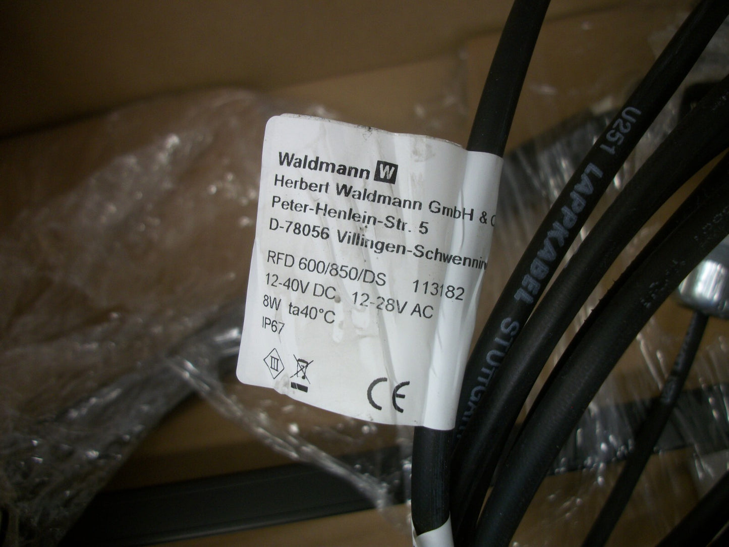 WALDMANN ARTICULATED ARM 10 BEAM LIGHT FIXTURE 113182000-00680110