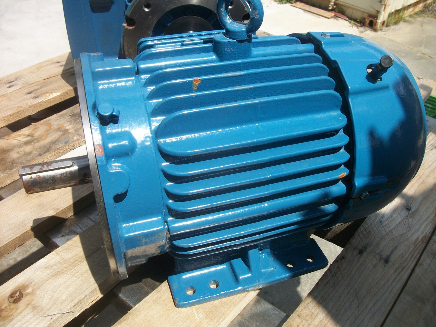 WEG 5HP 182/4TC TEFC AC MOTOR 00518ST3QIE184TC-W22 460VOLT 3PH 1750RPM NOB CRACK