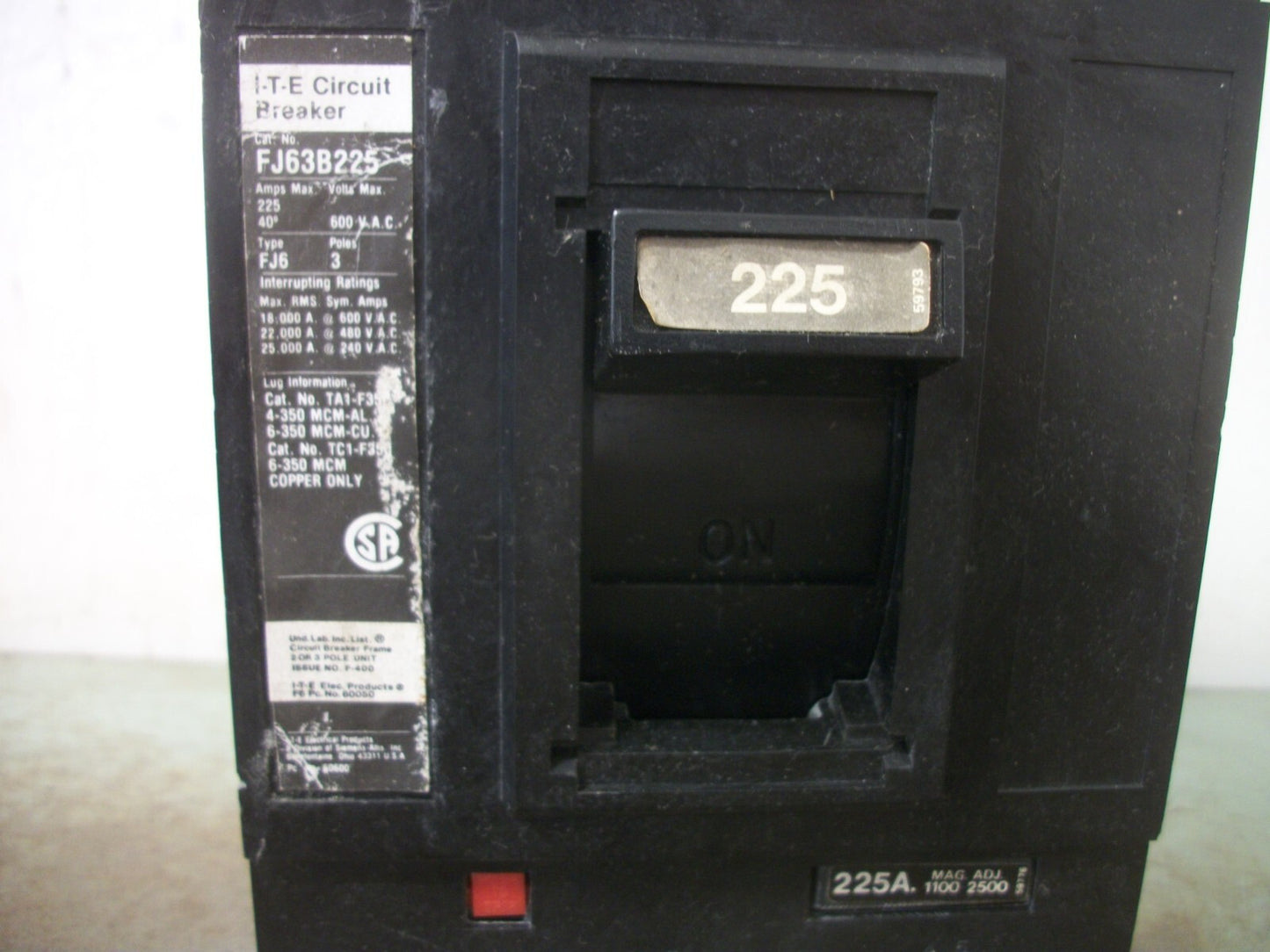 SIEMENS ITE FJ6 CIRCUIT BREAKER FJ63B225 225AMP 600VOLT 3POLE