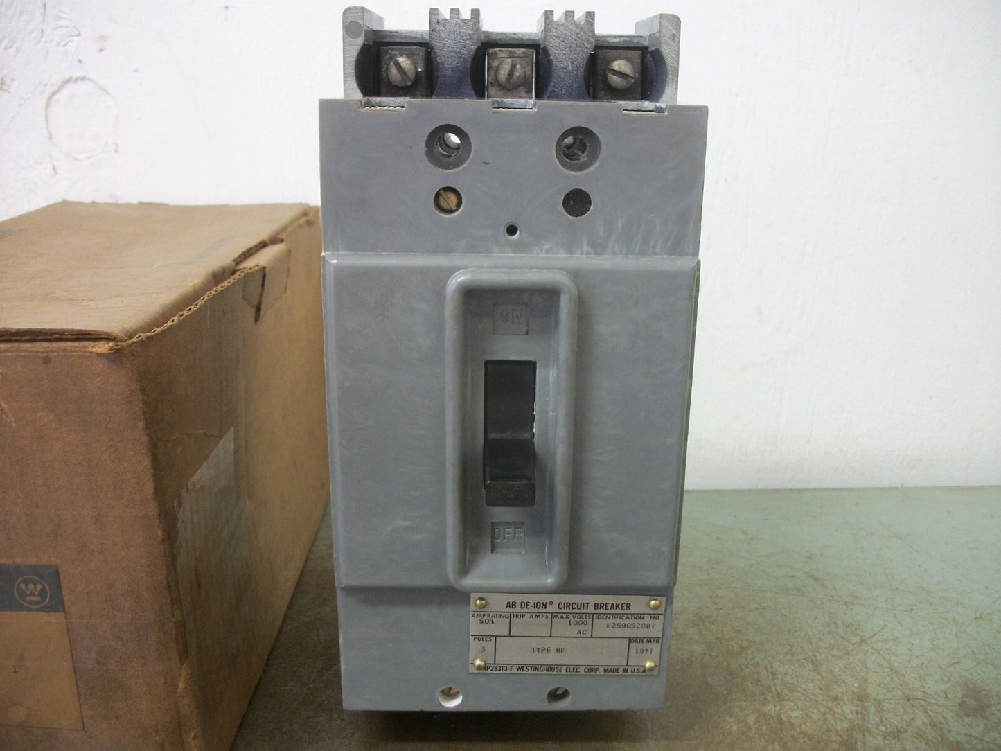 WESTINGHOUSE AB DE-ION HF CIRCUIT BREAKER 1259C52G07 50AMP 1000VOLT 3POLE NIB