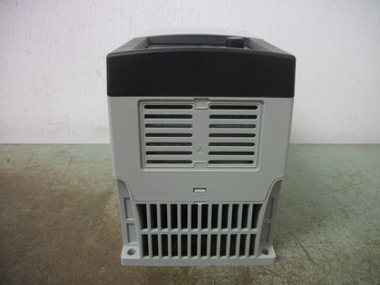 ALLEN-BRADLEY POWERFLEX 4 5HP AC DRIVE 22A-B017N104 230VOLT 3PH 17.5AMP