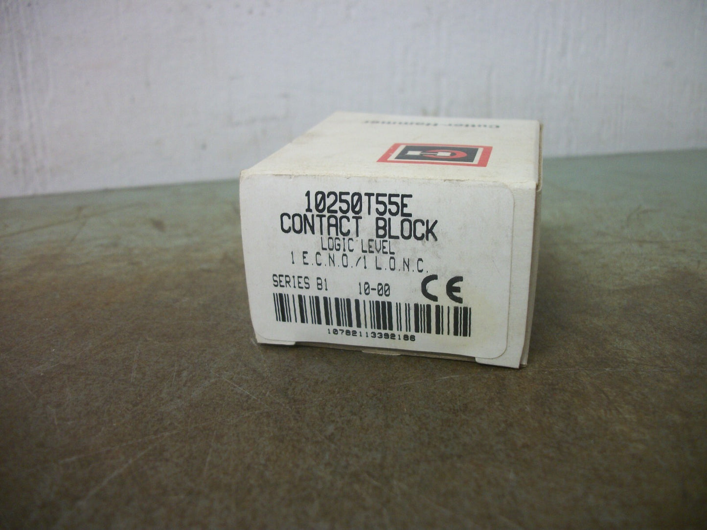 CUTLER-HAMMER 1E.C.N.O./1L.O.N.C. LOGIC LEVEL CONTACT BLOCK 10250T55E NIB