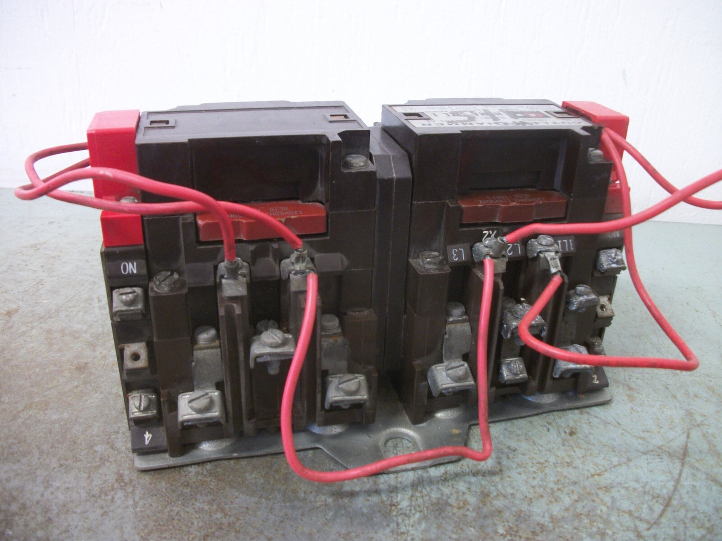 CUTLER-HAMMER REV SIZE 1 CONTACTOR C50CN3 27AMP 120VCOIL 3PH 600V 10HP