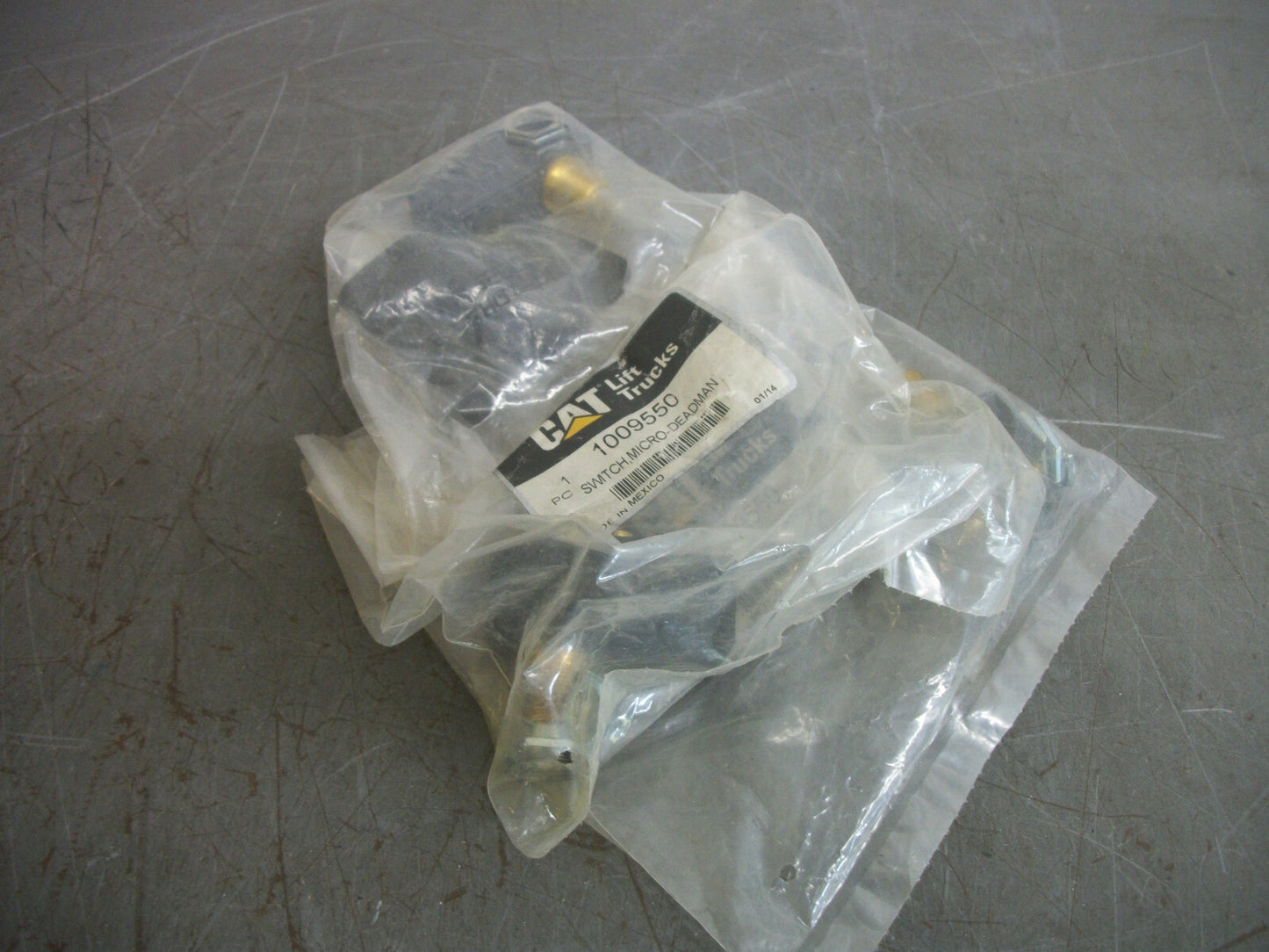 CAT LOT OF 3 MICROSWITCH SWITCH 1009550 NEW