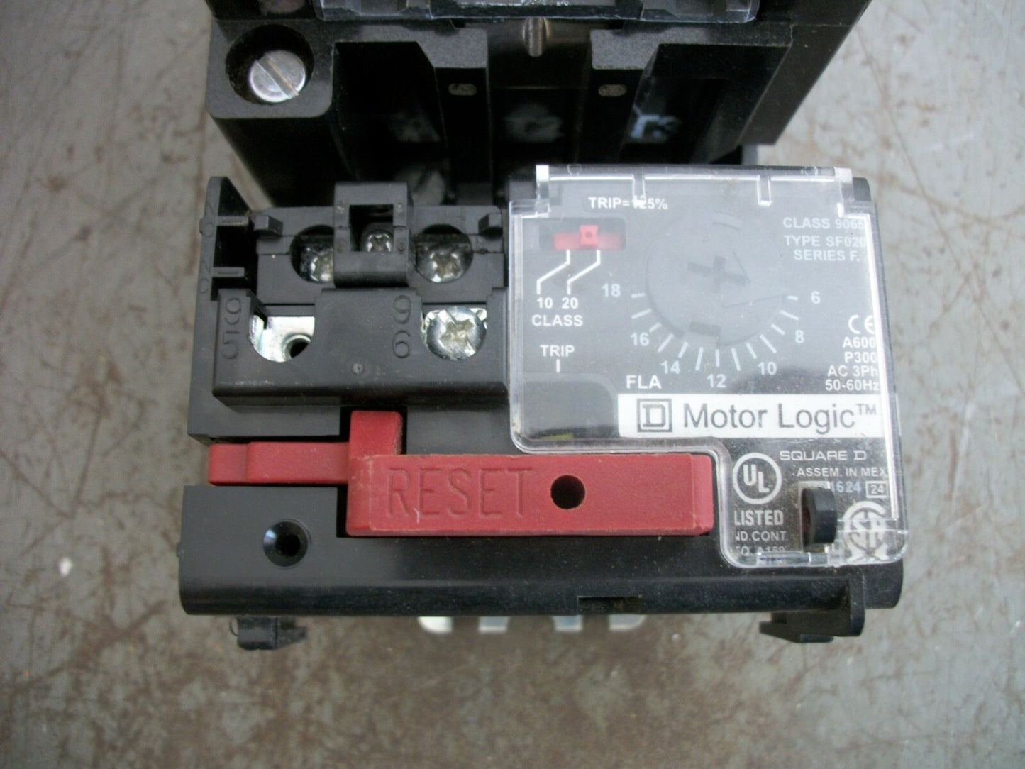 SQUARE D SIZE 0 MOTOR STARTER 8536SBO2H31S 120VCOIL 3PH 600V 5HP W/ML NOB