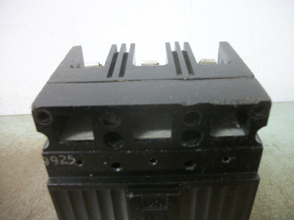 GE TED CIRCUIT BREAKER TED134020 20AMP 480VOLT 3POLE BLACK CHIPPED