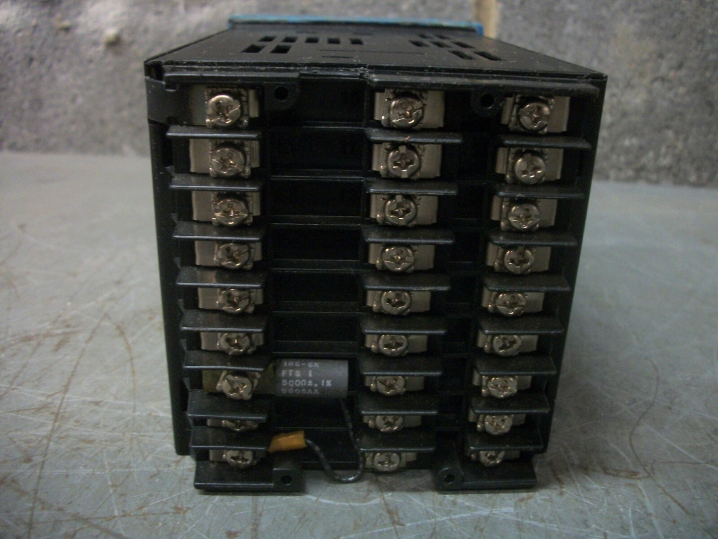 HONEYWELL UDC3000 VERSA-PRO TEMPERATURE CONTROLLER DC30EK-E-000-20-0A00-0