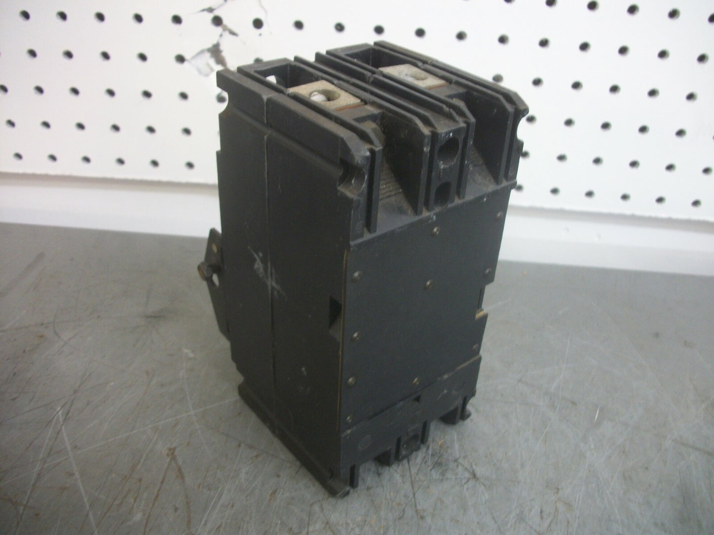 SQUARE D FAL CIRCUIT BREAKER FAL22040 40AMP 240VOLT 2POLE GRAY