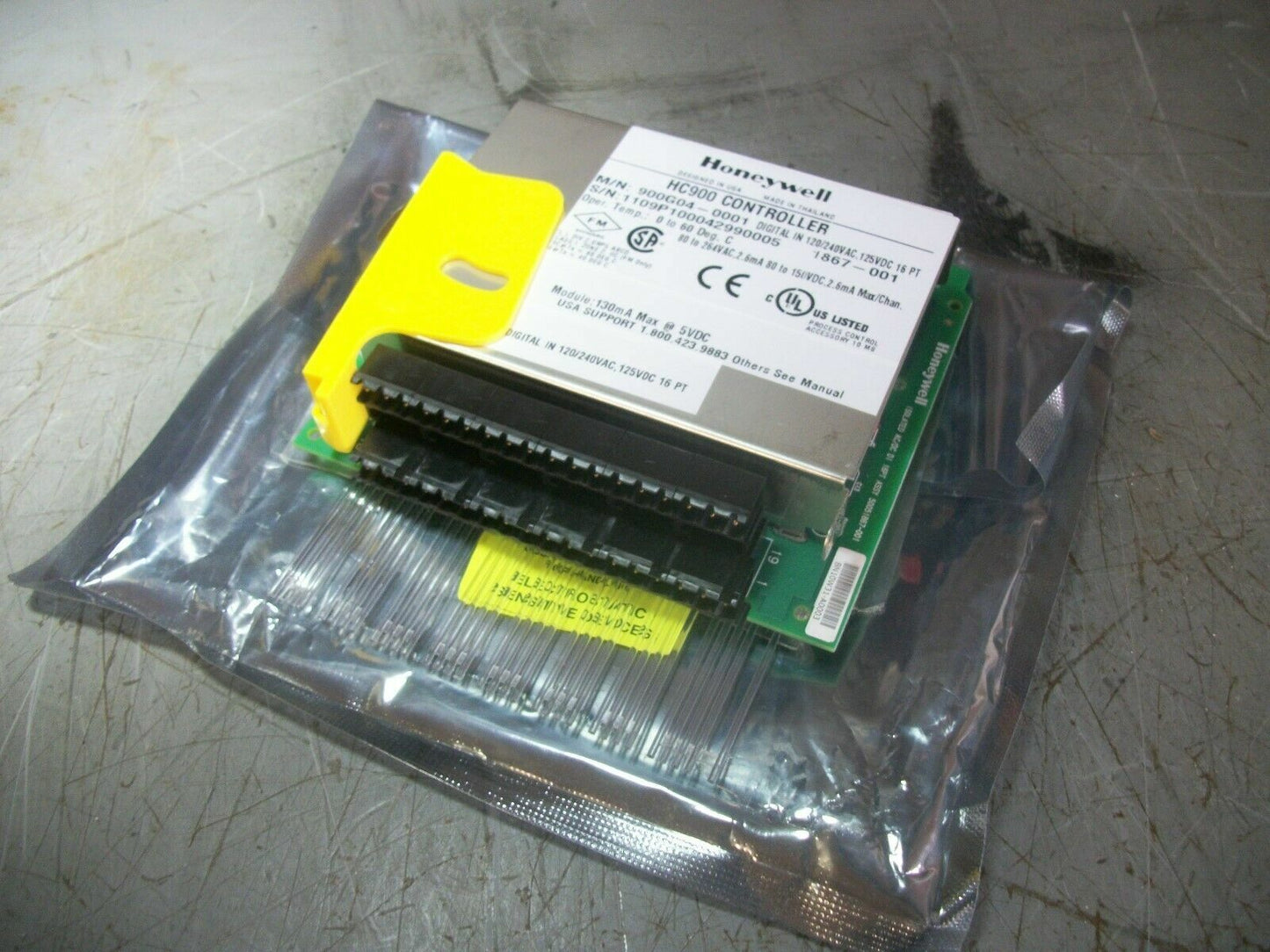 HONEYWELL HC900 120/240VOLT DIGITAL INPUT CONTROLLER 900G04-0001 NOB