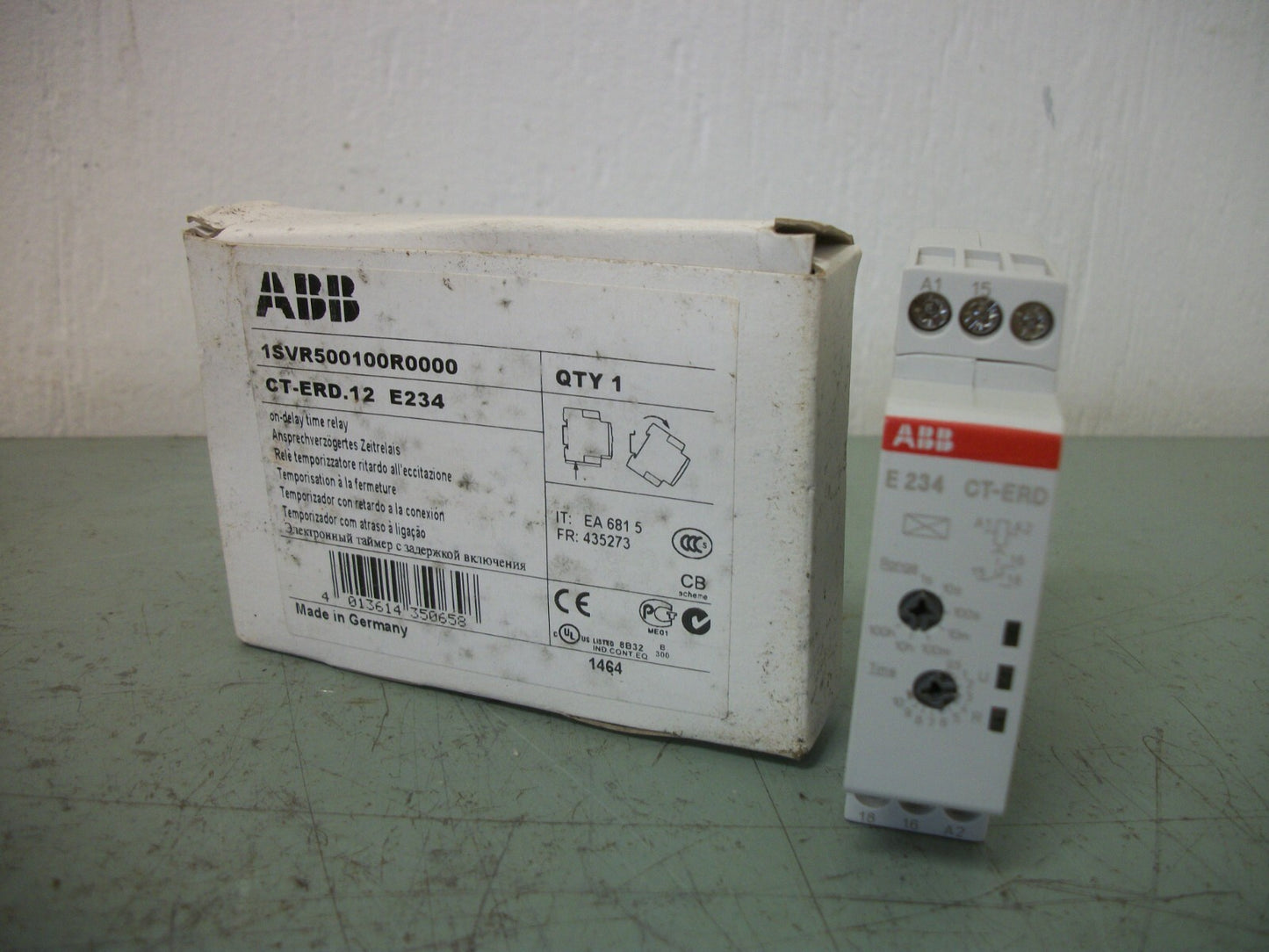 ABB ON-DELAY TIME RELAY 1SVR500100R0000 0.05SEC-100HR NIB