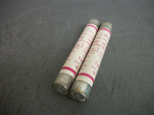 GOULD SHAWMUT LOT OF 2 TRI-ONIC FUSES TRS9 9AMP 600VOLT NOB