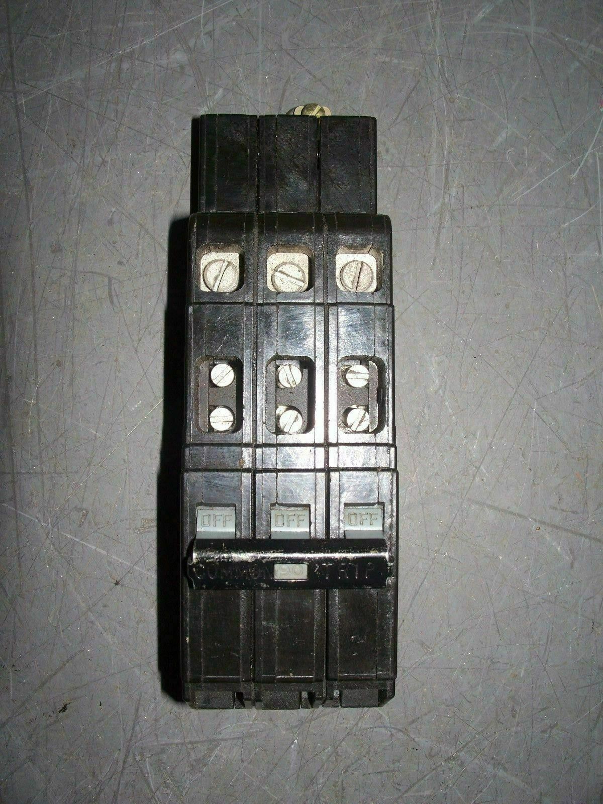 CUTLER-HAMMER CHB CIRCUIT BREAKER CHB2100 CHB290 90AMP 240VOLT 3POLE