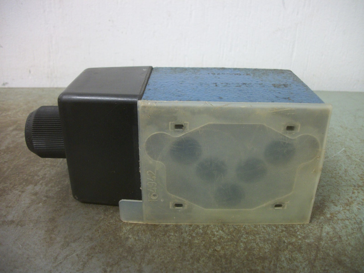 MANNESMANN REXROTH HYDRAULIC SOLENOID DIRECTIONAL VALVE 4WE10D40/CW11ON9DA NOB