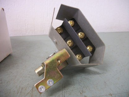 GE AUXILIARY CONTACT KIT THAUX64D NIB