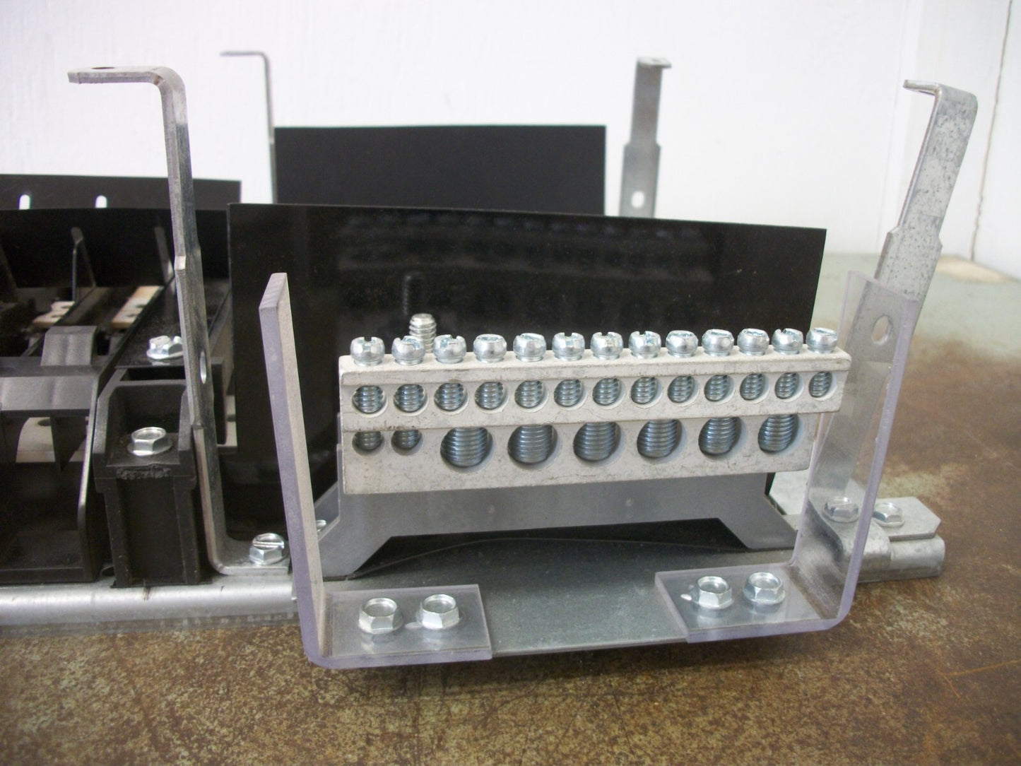 GE TEY 3PH LOAD CENTER PANELBOARD INTERIOR ONLY 10086781P1 426002039339 NEW