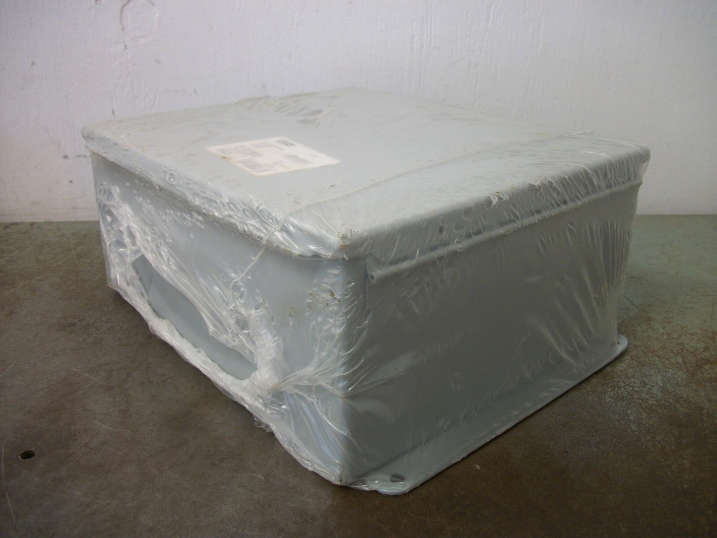 HOFFMAN 12 X 10 X 5 ENCLOSURE TYPE 12,13 A1210CHS NEW