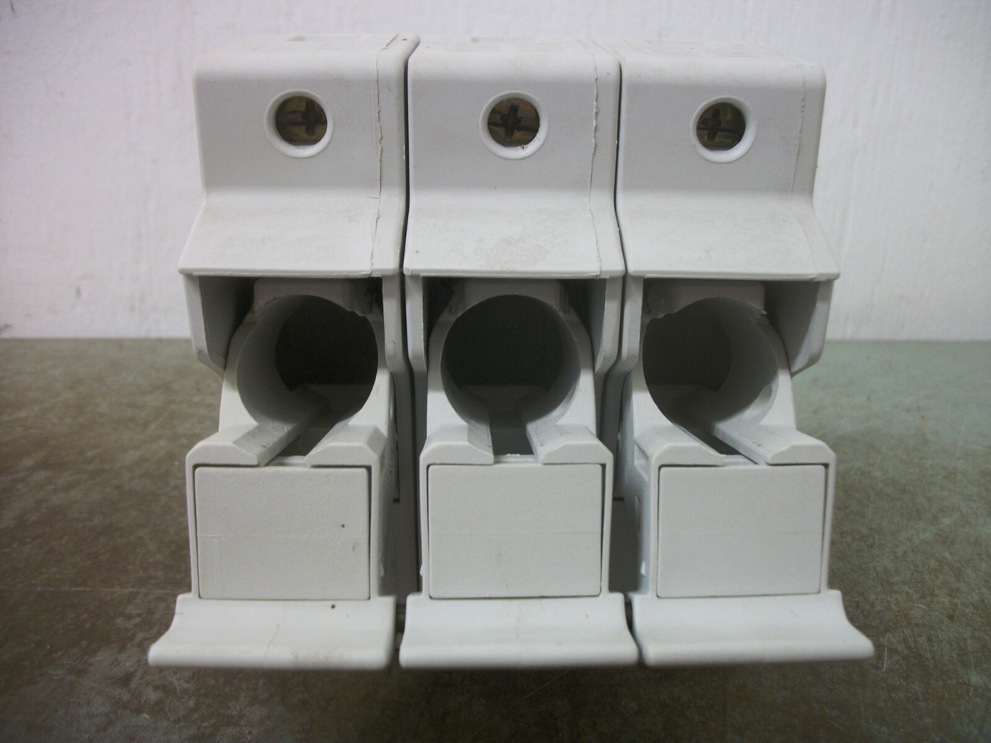 ALLEN-BRADLEY CLASS J FUSEHOLDER 1492-FB3J30 30AMP 600VOLT 3POLE