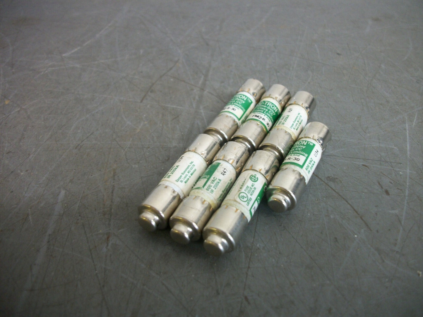 BUSSMANN LOT OF 7 CC-TRON FUSES FNQ-R-30 30AMP 600VOLT NOB
