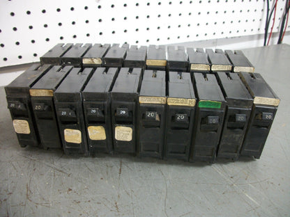 CROUSE-HINDS MURRAY ARROW HART LOT OF 30 MP CIRCUIT BREAKERS MP120 20A 240V 1P