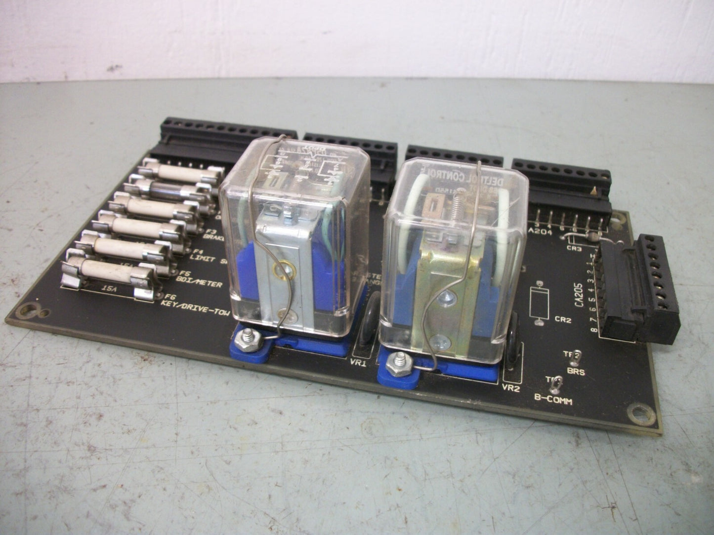 CROWN LIFT CONTROLLER DISTRIBUTION PANEL CONTROL BOARD 111251 REV B