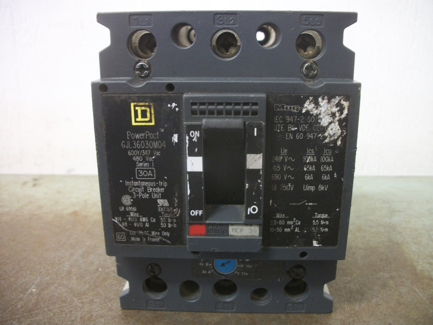 SQUARE D POWERPACT GJL CIRCUIT BREAKER GJL36030M04 30AMP 600VOLT 3POLE