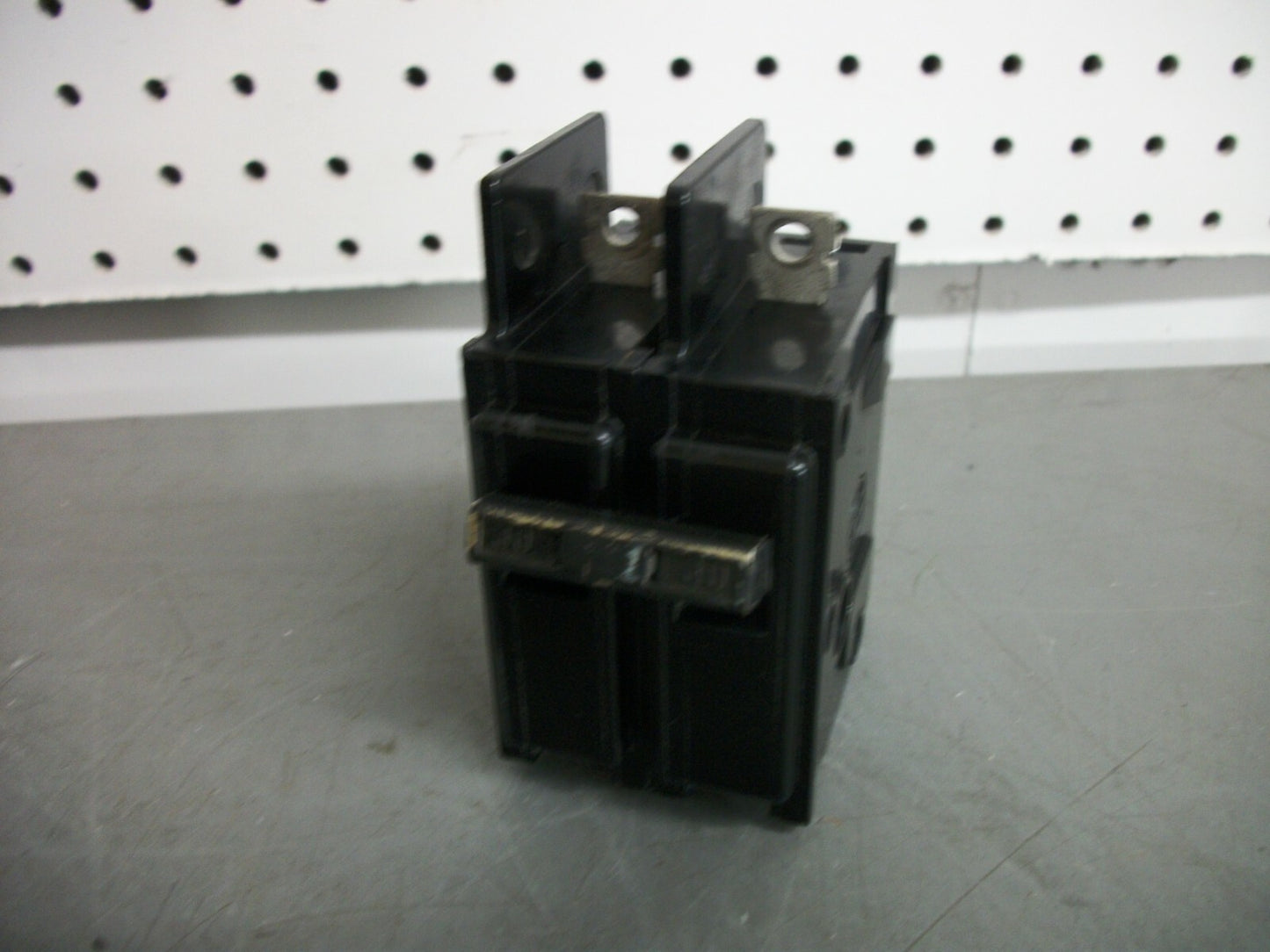 SIEMENS ITE BQ2 CIRCUIT BREAKER BQ2B030 30AMP 240VOLT 2POLE OLD
