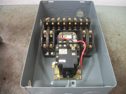 SQUARE D ENCL 30AMP 12POLE LIGHTING CONTACTOR 8903LX01200 120VCOIL