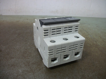 ALLEN-BRADLEY CLASS CC FUSEHOLDER 1492-FB3C30-L 30AMP 600VOLT 3POLE