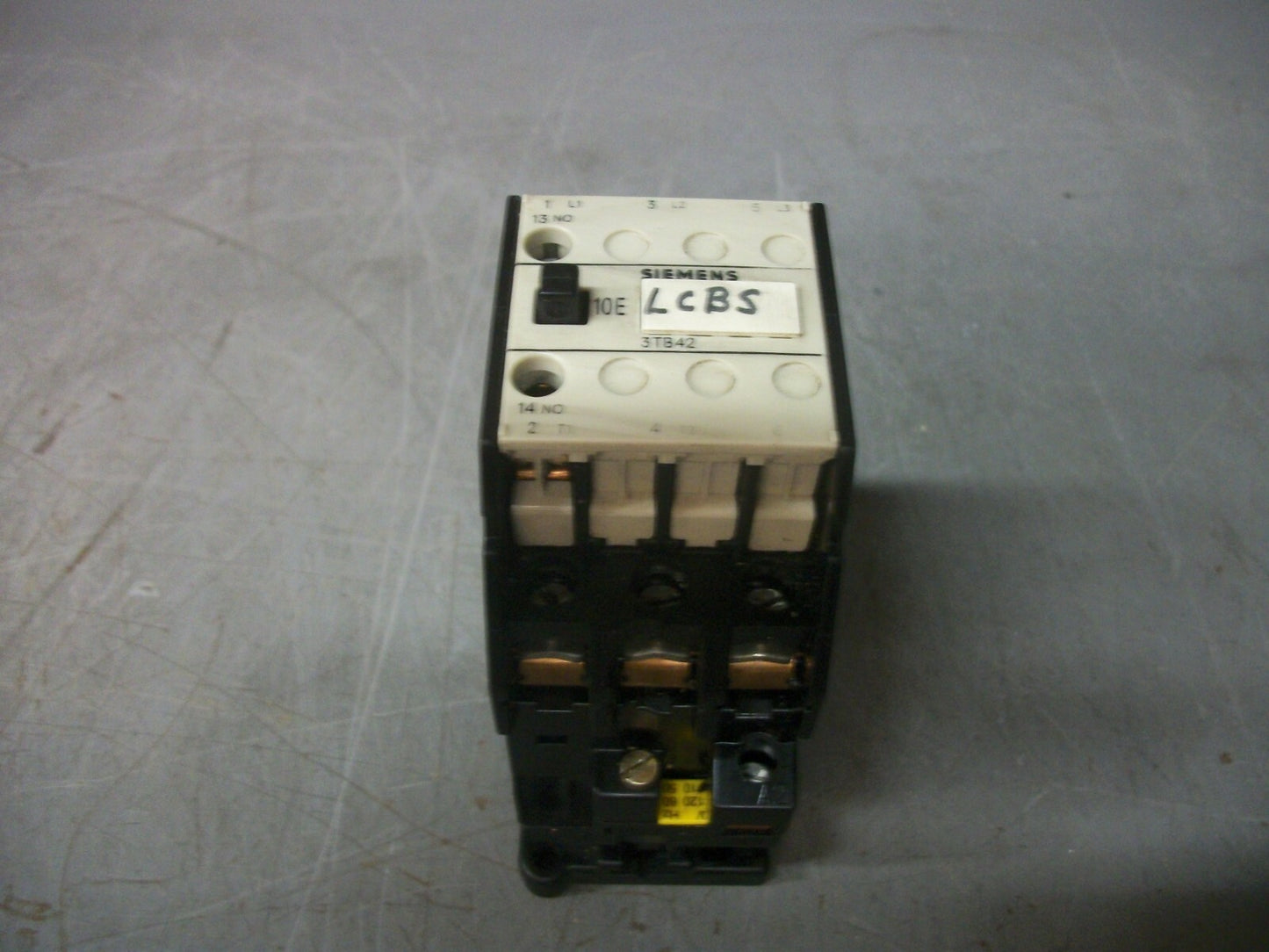 SIEMENS SIZE 0 CONTACTOR 3TB4210-0A 22.5AMP 120VCOIL 3PH 600V 15HP