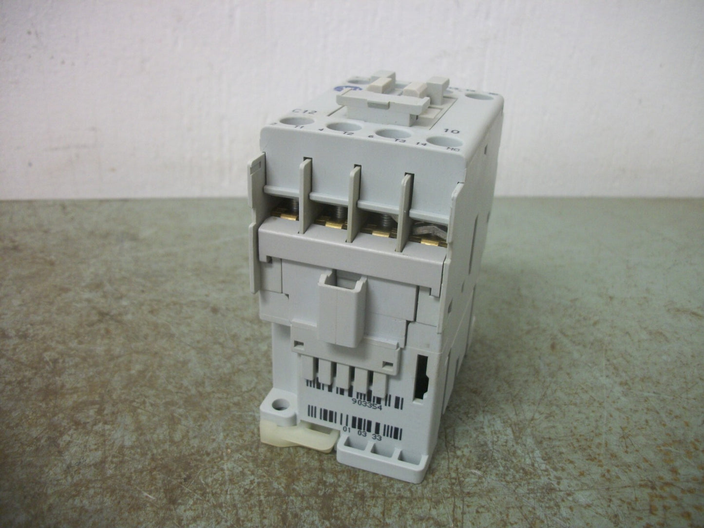 ALLEN-BRADLEY CONTACTOR 100-C12*10 25AMP 120VCOIL 3PH 600V 10HP