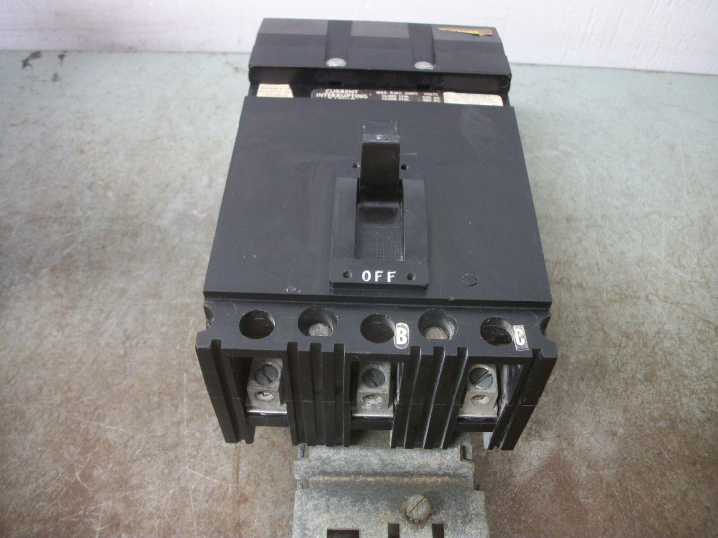 SQUARE D I-LINE FA CIRCUIT BREAKER FA36015 15AMP 600VOLT 3POLE BLACK