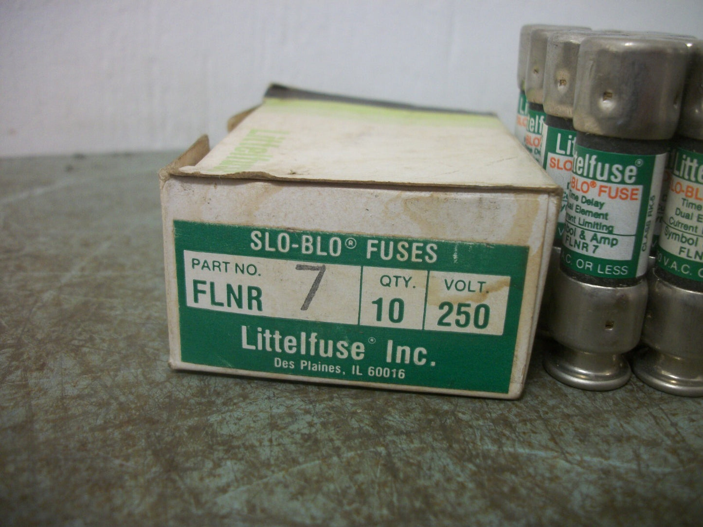 LITTELFUSE BOX OF 8 SLO-BLO FUSES FLNR7 7AMP 250VOLT NIB