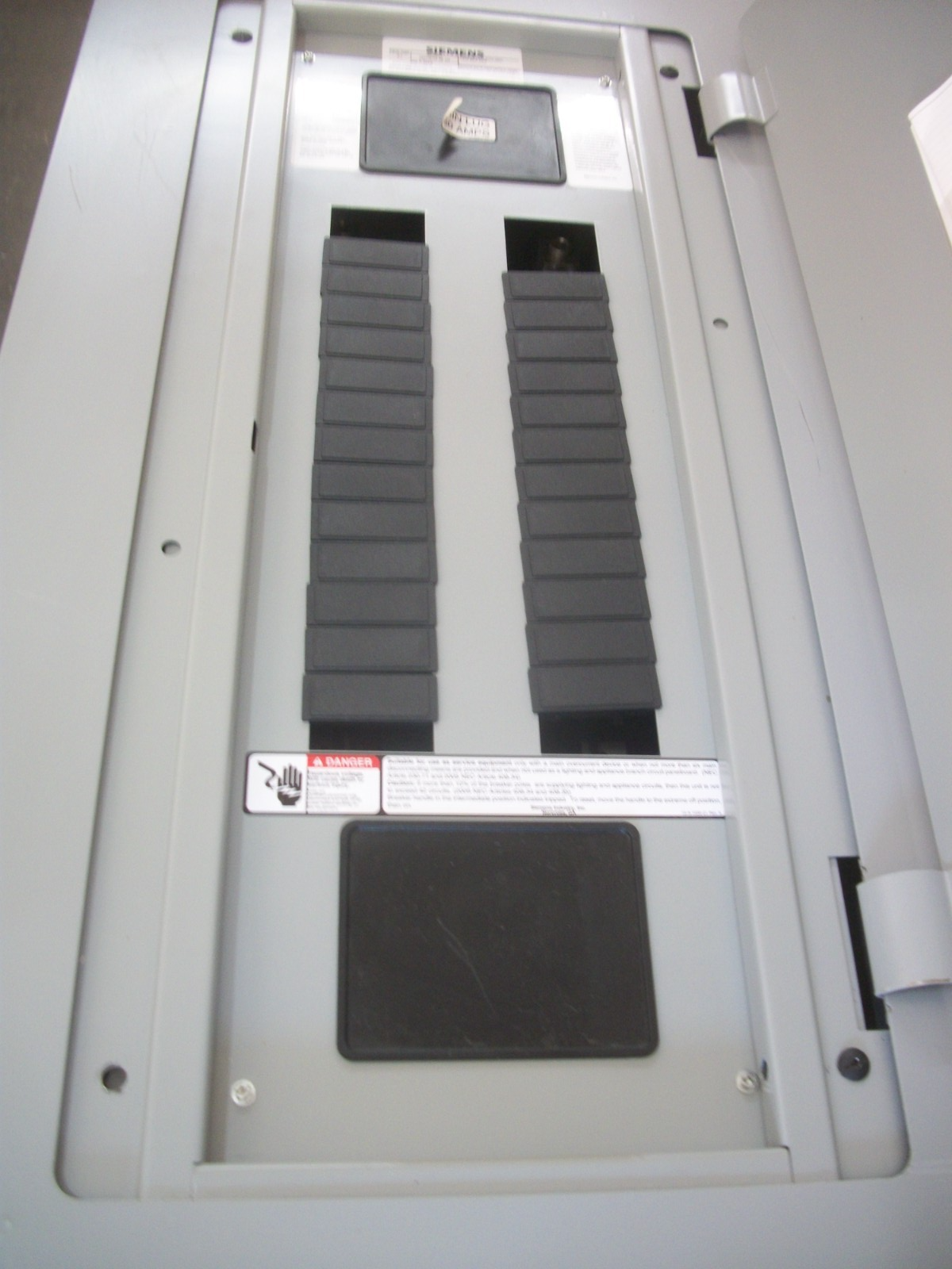 SIEMENS P1 LOAD CENTER PANELBOARD NGB 125AMP 480Y/277VOLT 3PH 4W